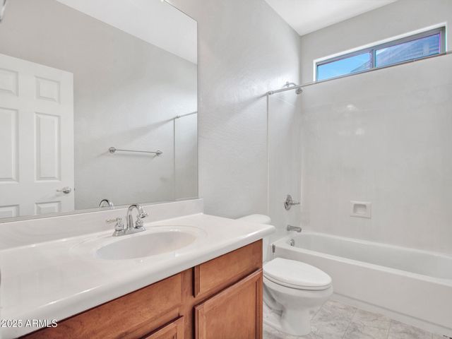 4322 W MONTE Way, Laveen, AZ 85339