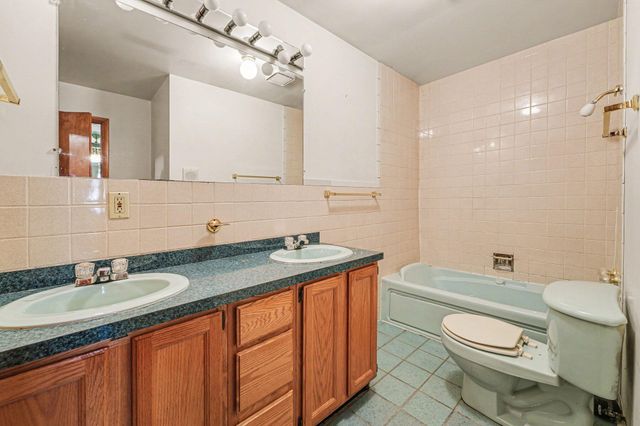 2423 Marshall Place, Gary, IN 46404