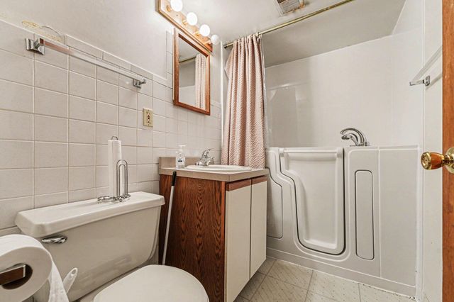 2423 Marshall Place, Gary, IN 46404