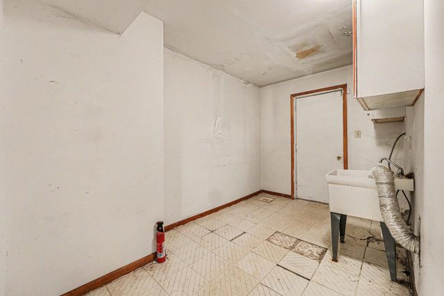 2423 Marshall Place, Gary, IN 46404