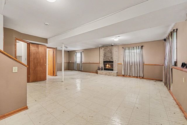 2423 Marshall Place, Gary, IN 46404