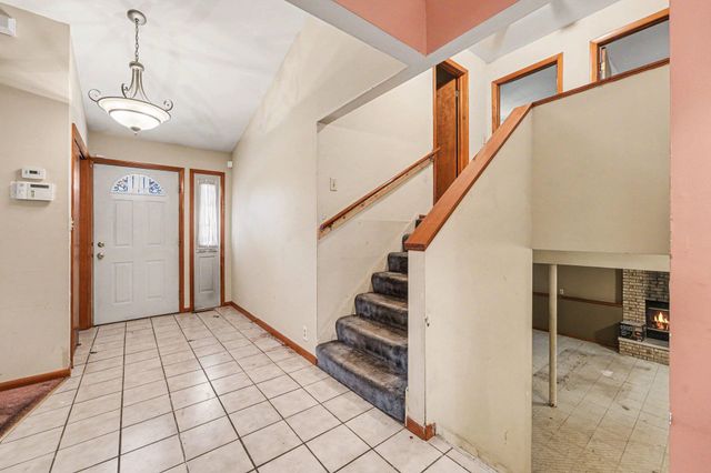 2423 Marshall Place, Gary, IN 46404