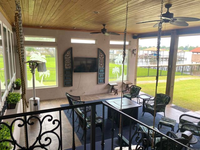9371 Island Rd, Ventress, LA 70783