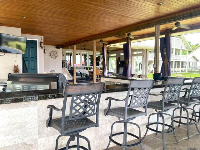 9371 Island Rd, Ventress, LA 70783
