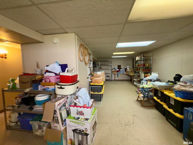 1225 Stanton Airport Road, Riverton, IL 62561
