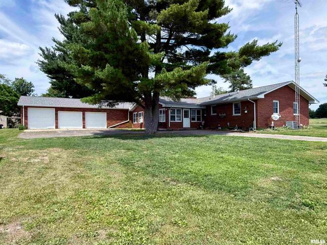 1225 Stanton Airport Road, Riverton, IL 62561