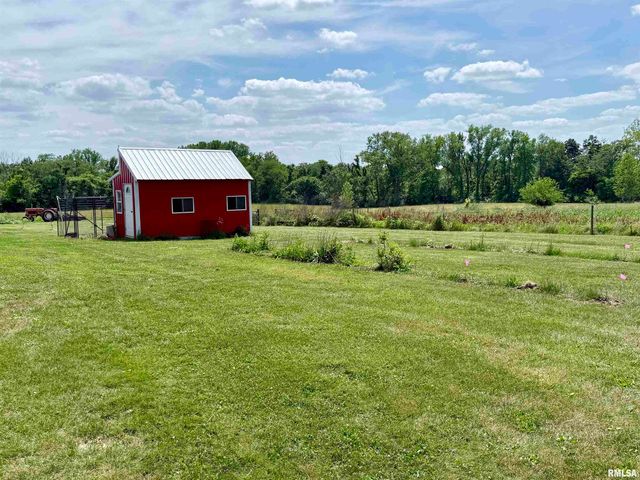 1225 Stanton Airport Road, Riverton, IL 62561