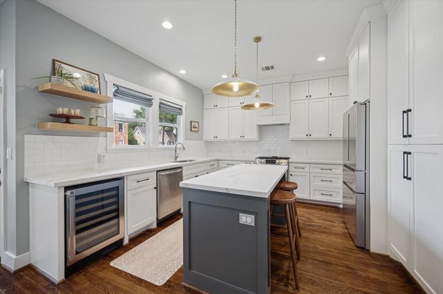 827 Sledge Street, Houston, TX 77009