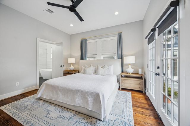 827 Sledge Street, Houston, TX 77009