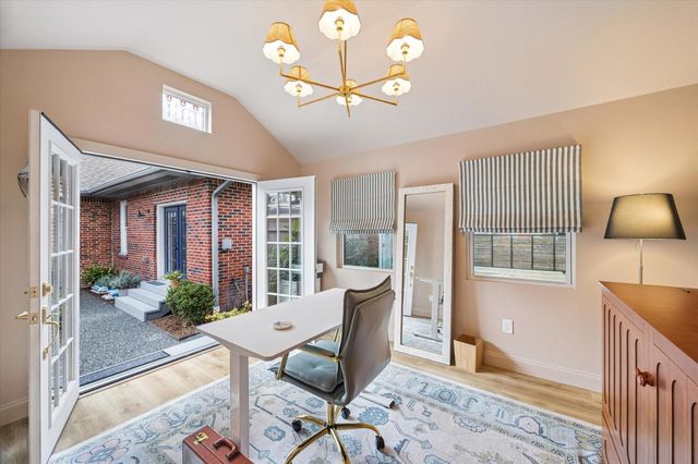 827 Sledge Street, Houston, TX 77009