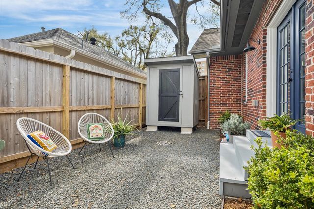 827 Sledge Street, Houston, TX 77009