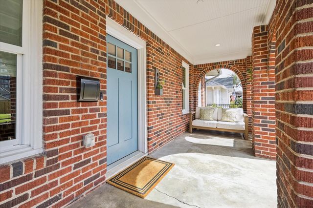 827 Sledge Street, Houston, TX 77009