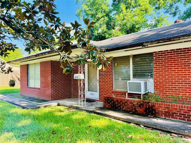 2721 Beaumont Avenue, Liberty, TX 77575