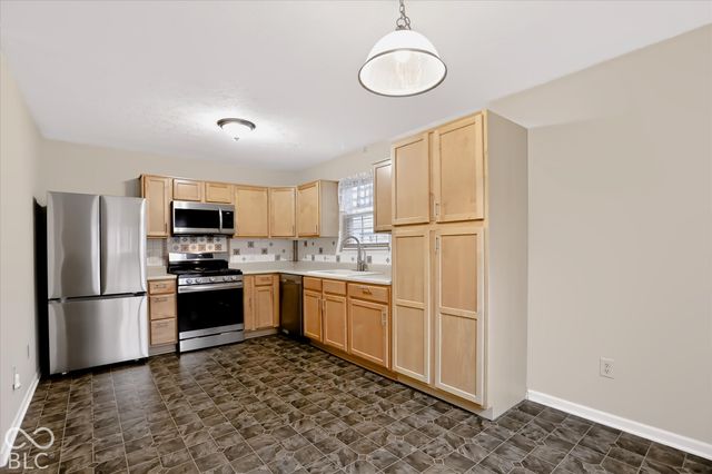 130 Rambling Road, Greenfield, IN 46140