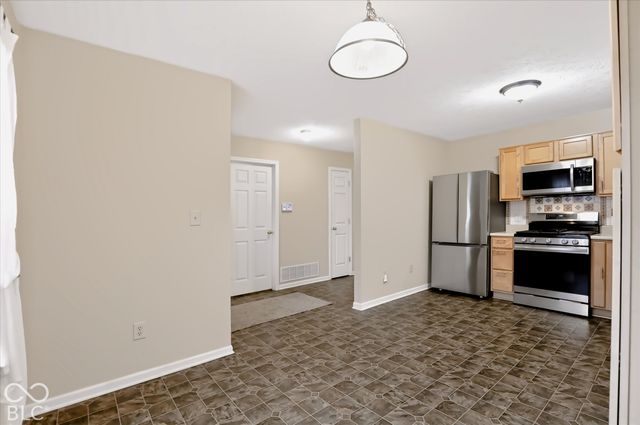 130 Rambling Road, Greenfield, IN 46140