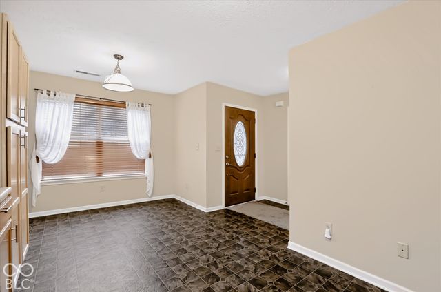 130 Rambling Road, Greenfield, IN 46140