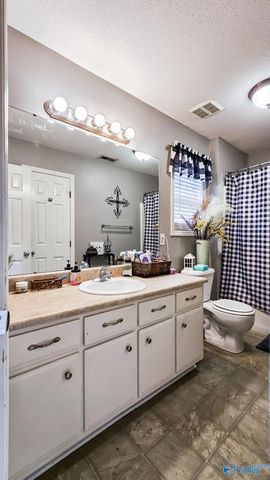 502 Mcgaugh Street, Hartselle, AL 35640