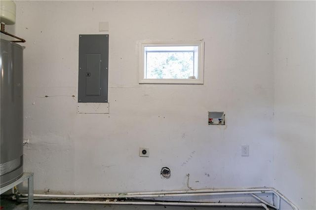 929 Pine Roc Drive, Stone Mountain, GA 30083