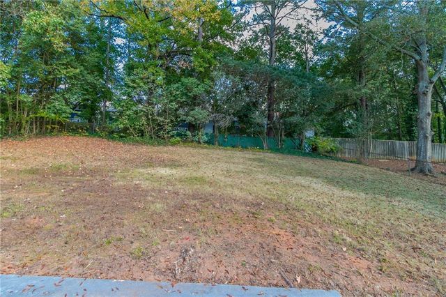 929 Pine Roc Drive, Stone Mountain, GA 30083