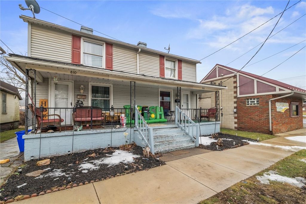 808 S Jefferson St, New Castle, PA 16101