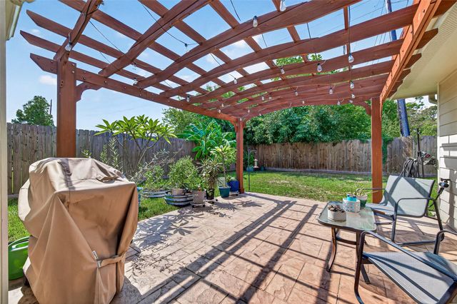 2123 Collingsfield Drive, Sugar Land, TX 77478