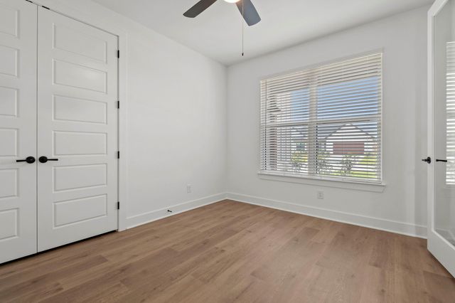 5608 Marigold Mile Drive, Magnolia, TX 77354