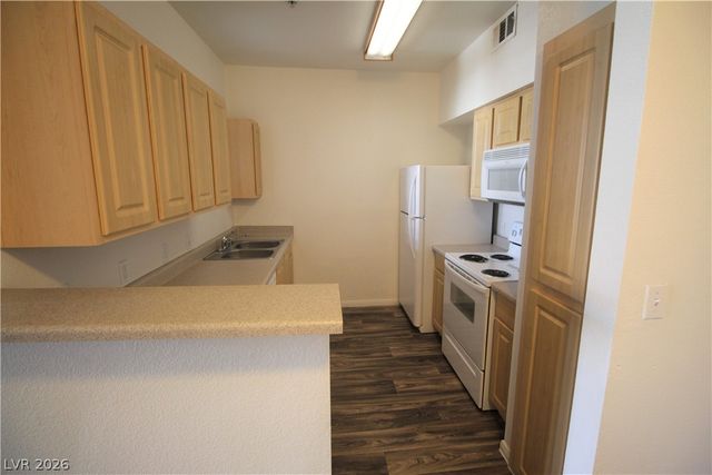 6955 North Durango Drive 2010, Las Vegas, NV 89149