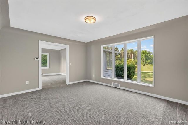 11374 Lahring Road, Byron, MI 48418