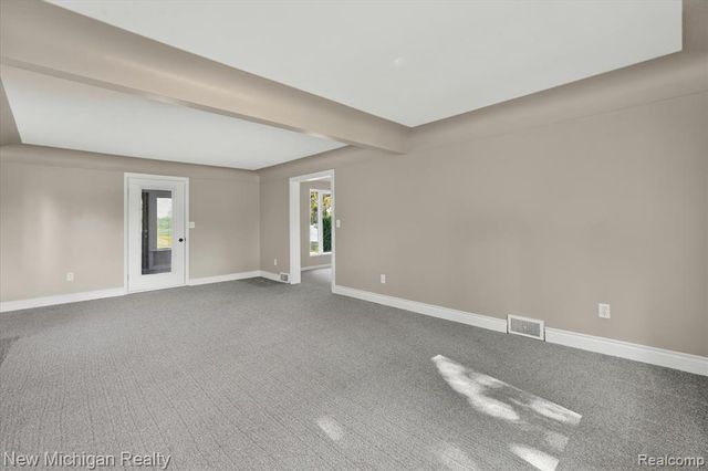 11374 Lahring Road, Byron, MI 48418