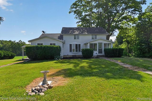 11374 Lahring Road, Byron, MI 48418