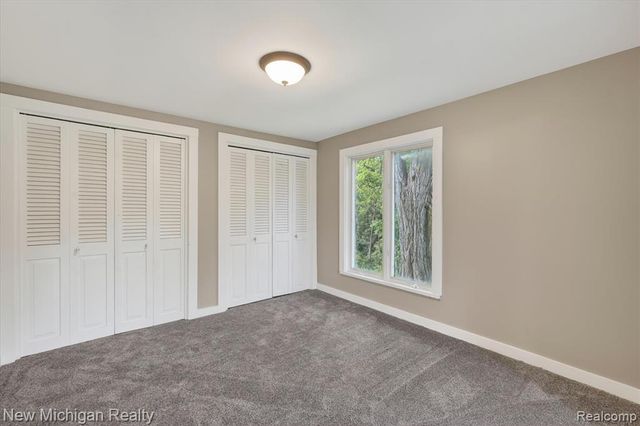 11374 Lahring Road, Byron, MI 48418