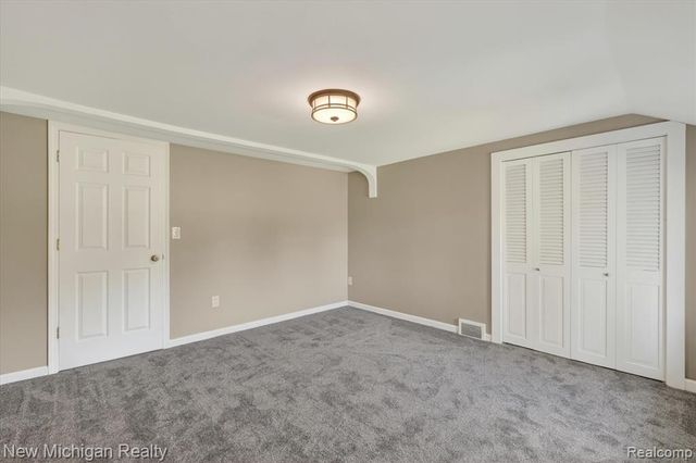 11374 Lahring Road, Byron, MI 48418