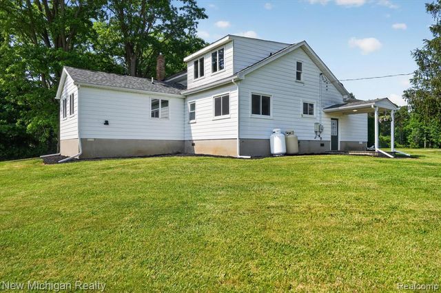 11374 Lahring Road, Byron, MI 48418