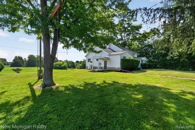 11374 Lahring Road, Byron, MI 48418