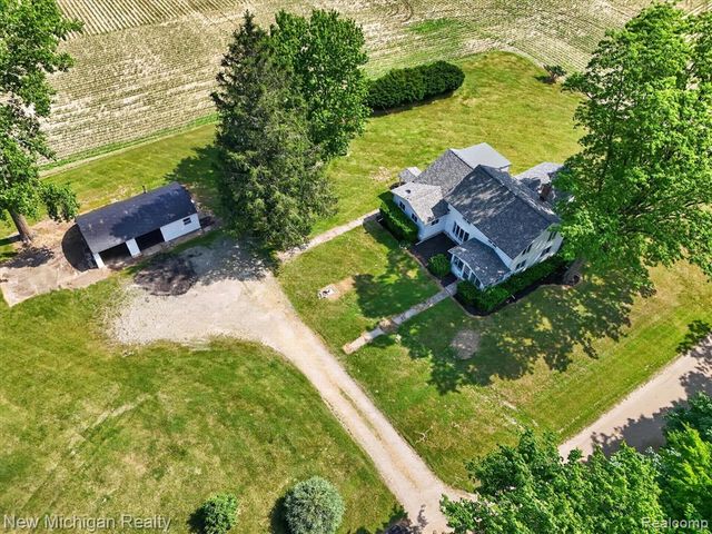 11374 Lahring Road, Byron, MI 48418