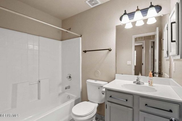 804 DESERT CACTUS Drive, Horizon City, TX 79928