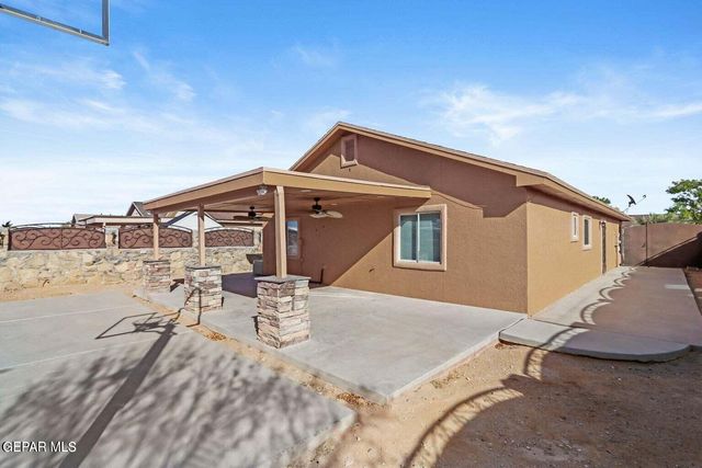 804 DESERT CACTUS Drive, Horizon City, TX 79928