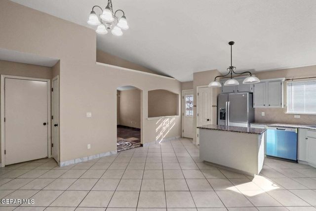 804 DESERT CACTUS Drive, Horizon City, TX 79928