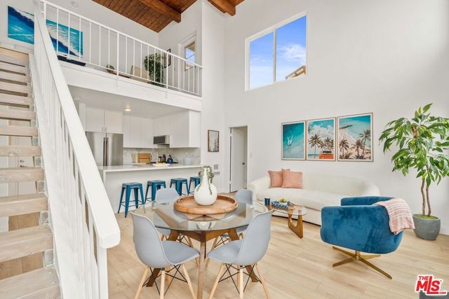16 Quarterdeck Street 301, Marina Del Rey, CA 90292