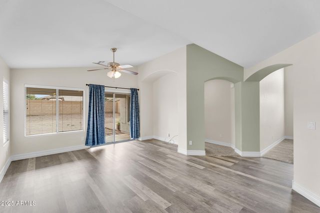 1897 W APPALOOSA Way, San Tan Valley, AZ 85144