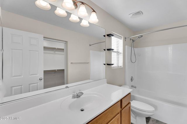 1897 W APPALOOSA Way, San Tan Valley, AZ 85144