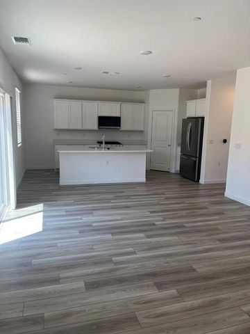 4100 Scarlet Ct, Merced, CA 95348