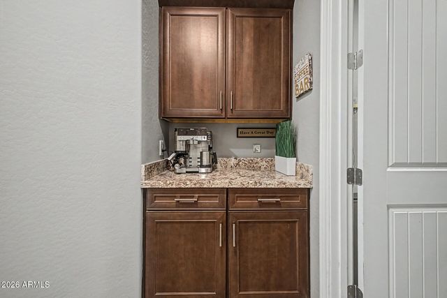 935 W GRAND CANYON Drive, Chandler, AZ 85248