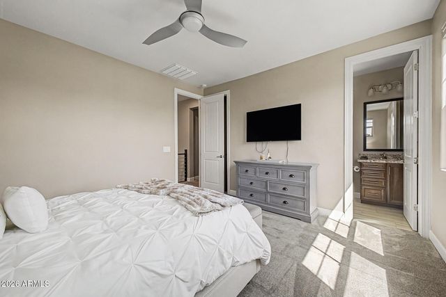 935 W GRAND CANYON Drive, Chandler, AZ 85248