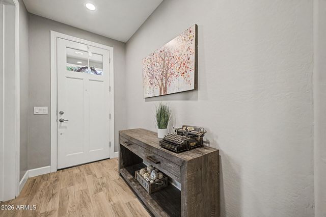 935 W GRAND CANYON Drive, Chandler, AZ 85248