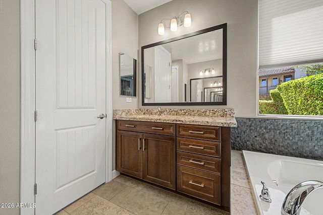 935 W GRAND CANYON Drive, Chandler, AZ 85248