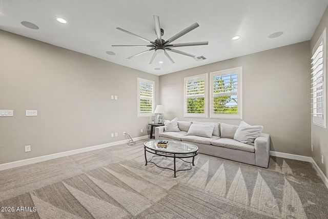 935 W GRAND CANYON Drive, Chandler, AZ 85248