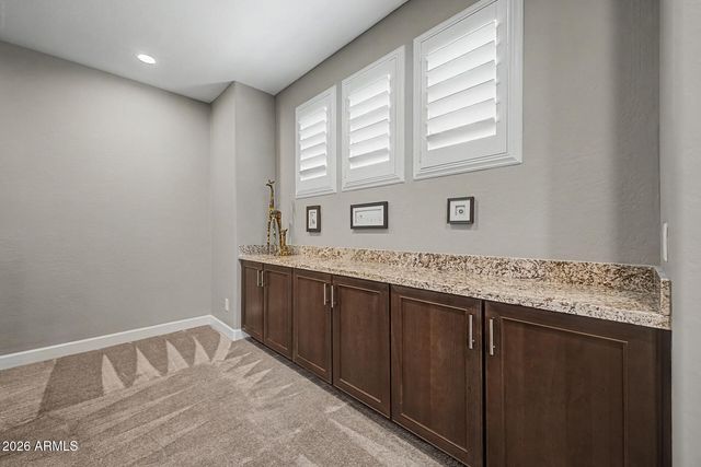 935 W GRAND CANYON Drive, Chandler, AZ 85248