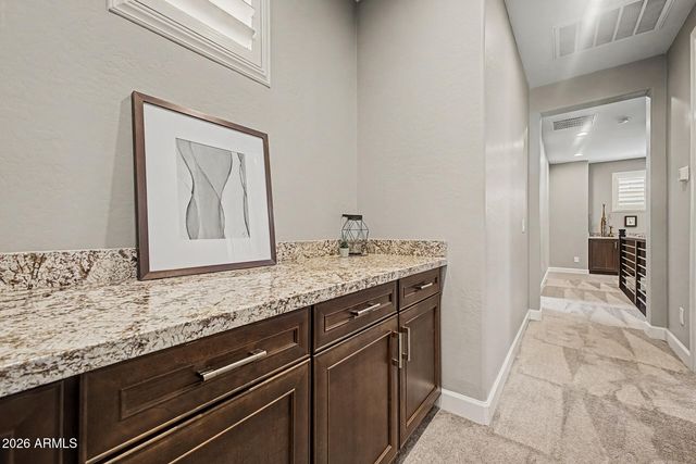 935 W GRAND CANYON Drive, Chandler, AZ 85248