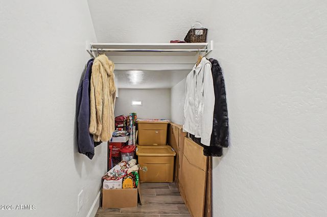 935 W GRAND CANYON Drive, Chandler, AZ 85248